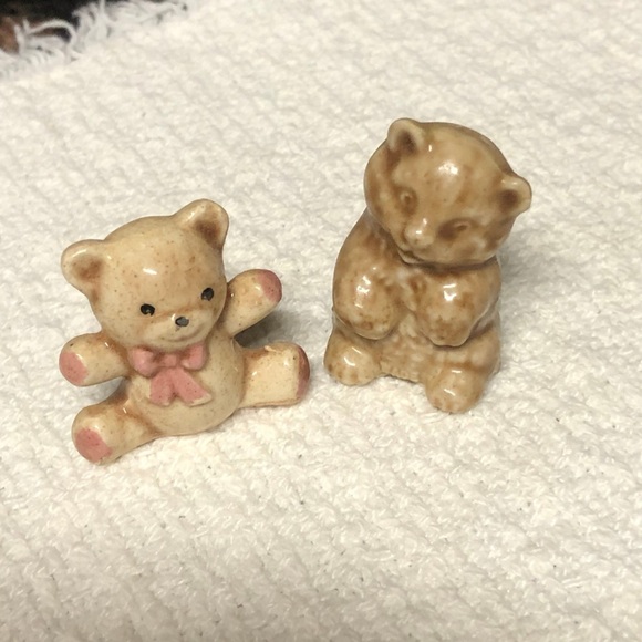 Vintage Collection of Tiny Bears Resin and Ceramic - Picture 2 of 6